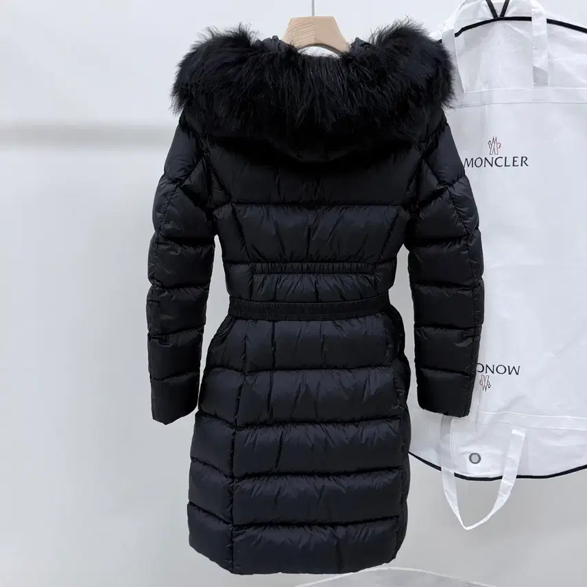 몽클레르 [S+급/1] 25FW 몽클레어 보에딕 여성 롱패딩 블랙 사진 4