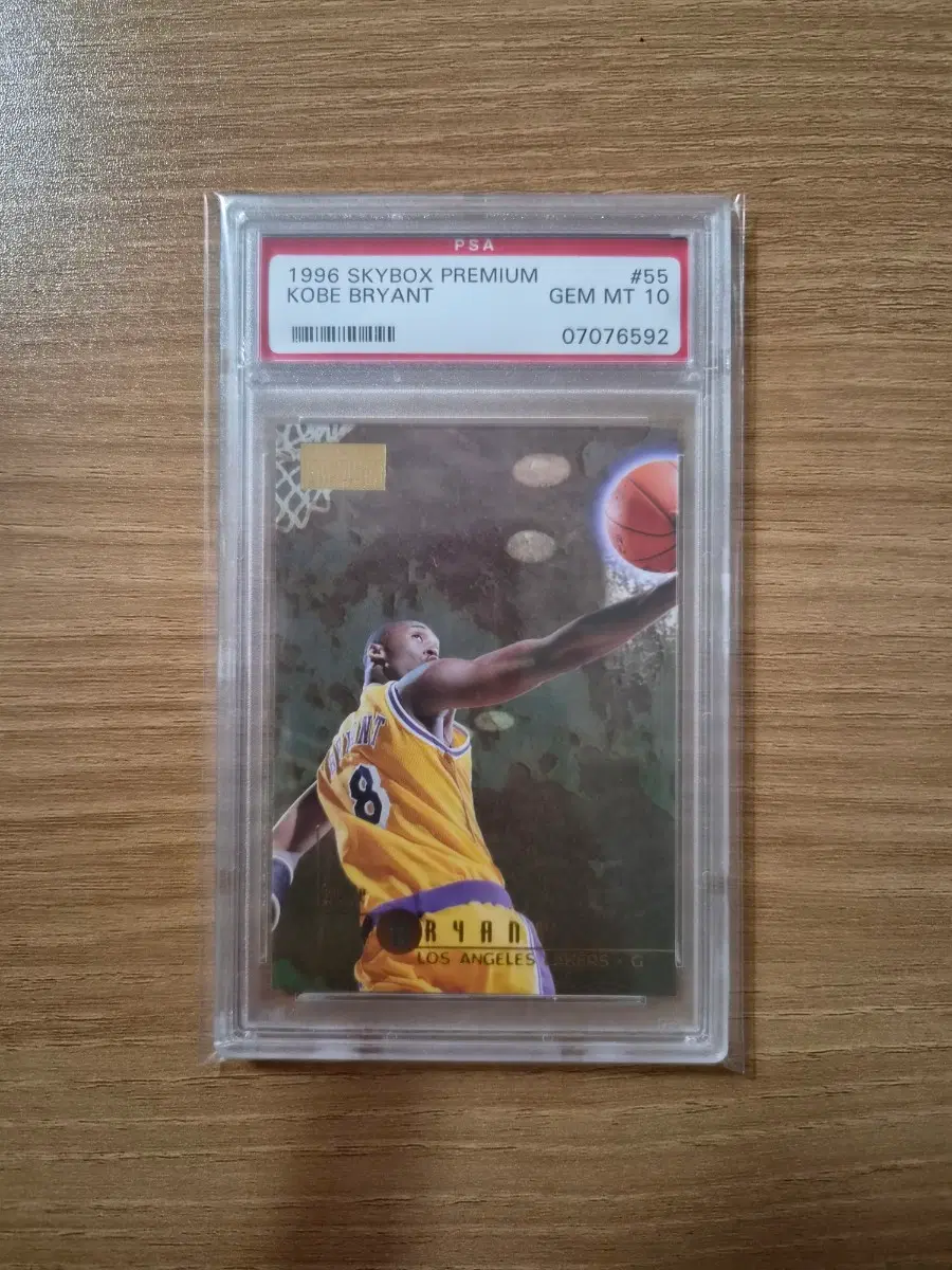 1996 SkyBox Premium 코비 브라이언트 루키 카드 PSA 10