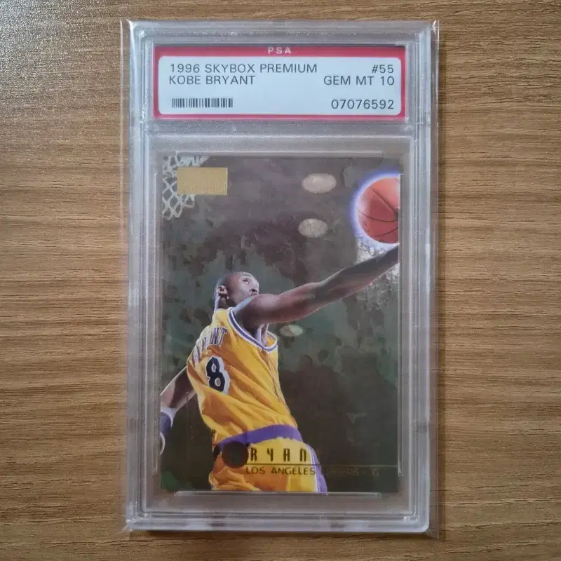 1996 SkyBox Premium 코비 브라이언트 루키 카드 PSA 10
