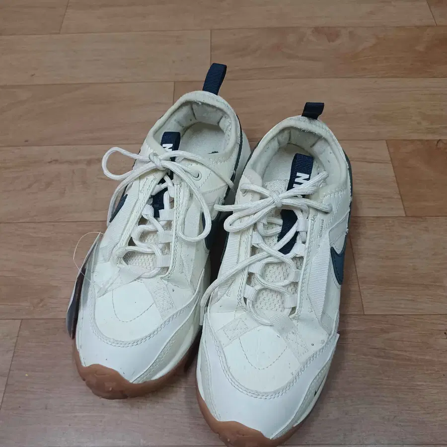 S-2459/나이키 정품 여성용 TC7900 운동화 240