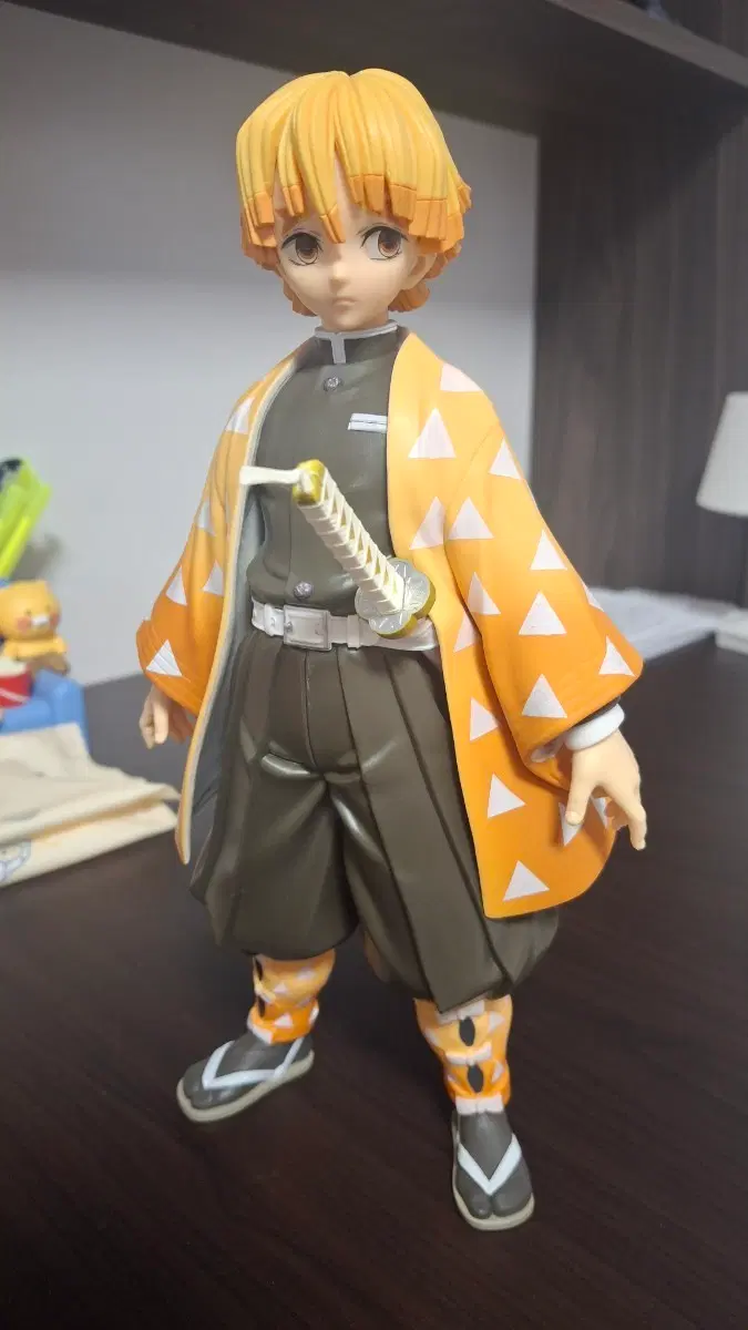 젠이츠 피규어