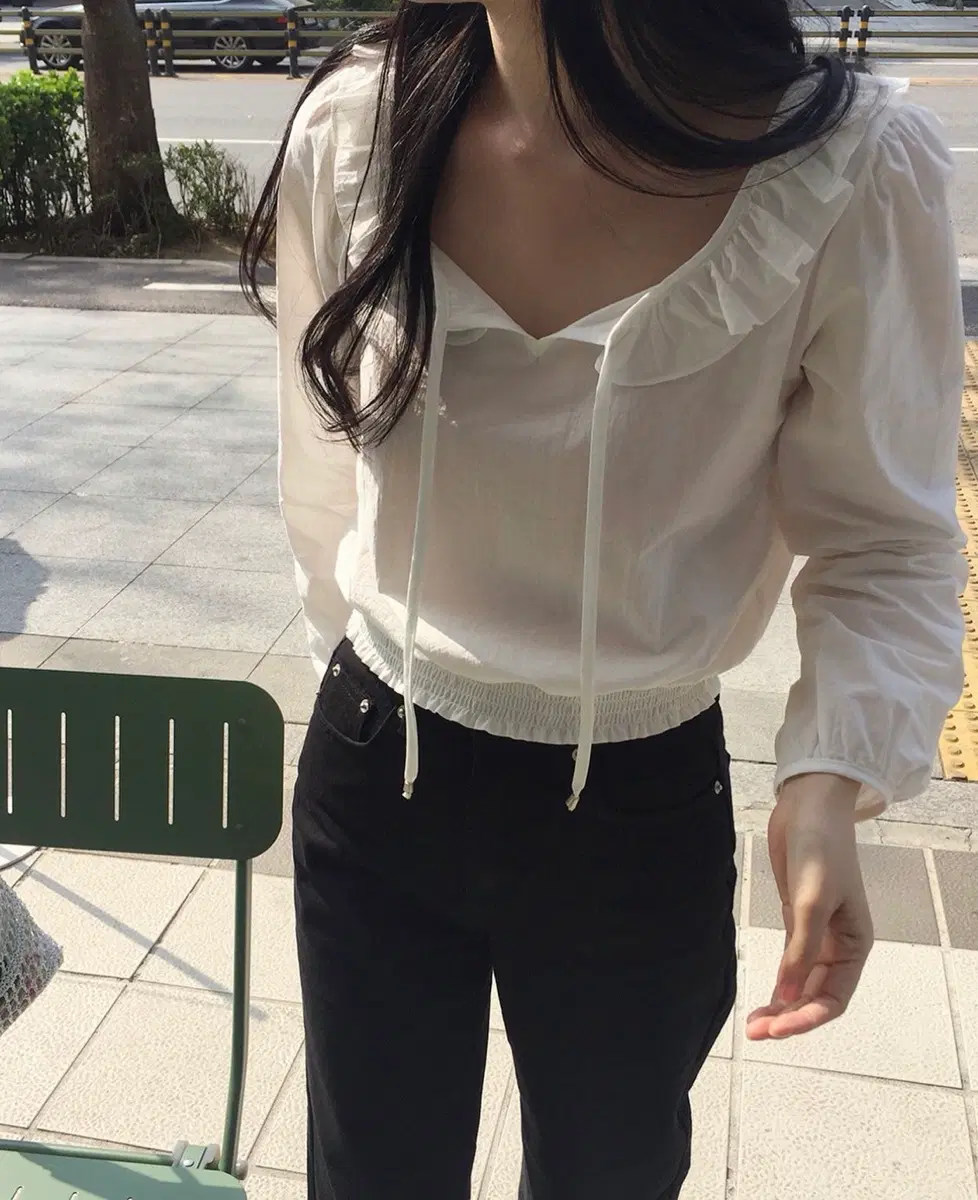 luor 루오르 소피 블라우스 화이트