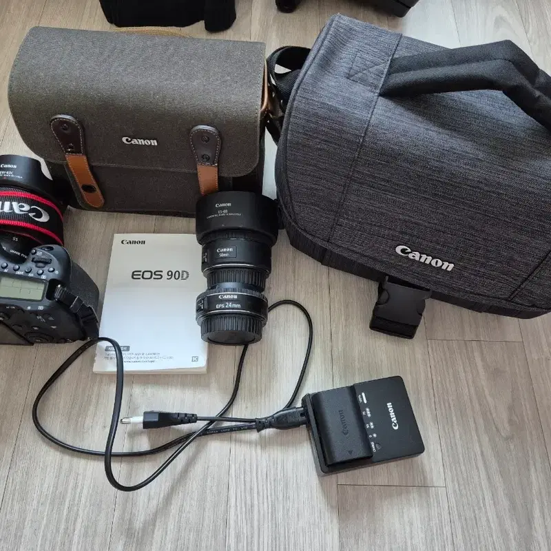 DSLR 카메라 캐논 90D 바디 + 렌즈 3개 일괄 판매합니다