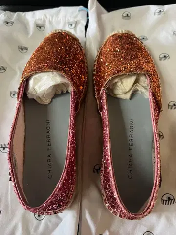 CHIARA FERRAGNI 에스파드리유 신발 샌들