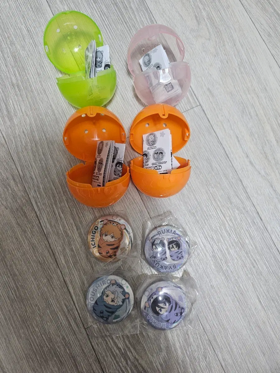 블리치 포대기 오쿠루미 어소트 가챠 캔뱃지 4종 일괄