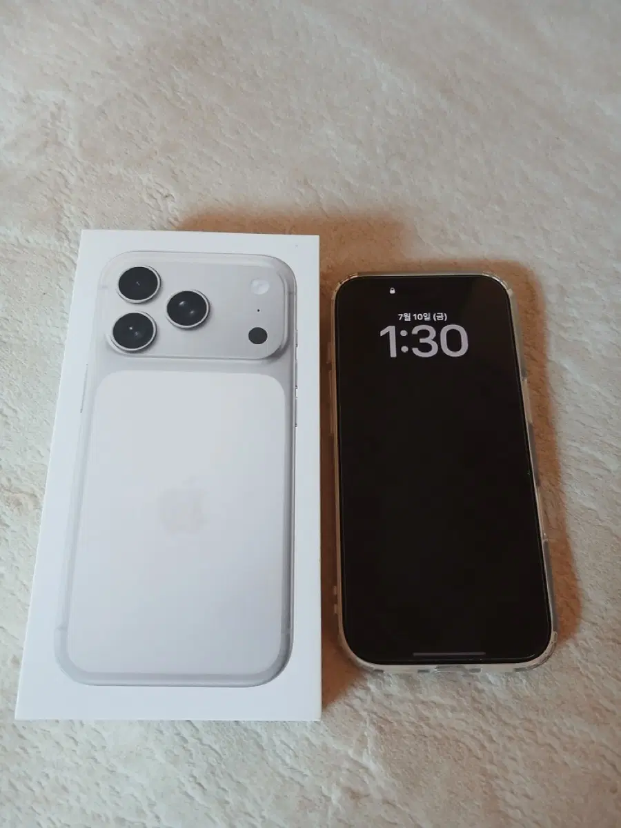SS급)아이폰 17프로 실버 256GB 풀박스 (애플케어)