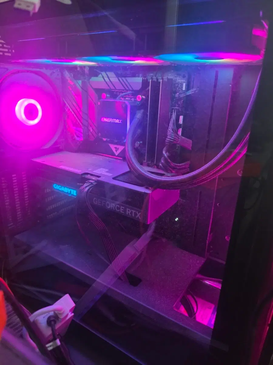 I7 14700KF 4070TI NVSSD4테라 게이밍 PC