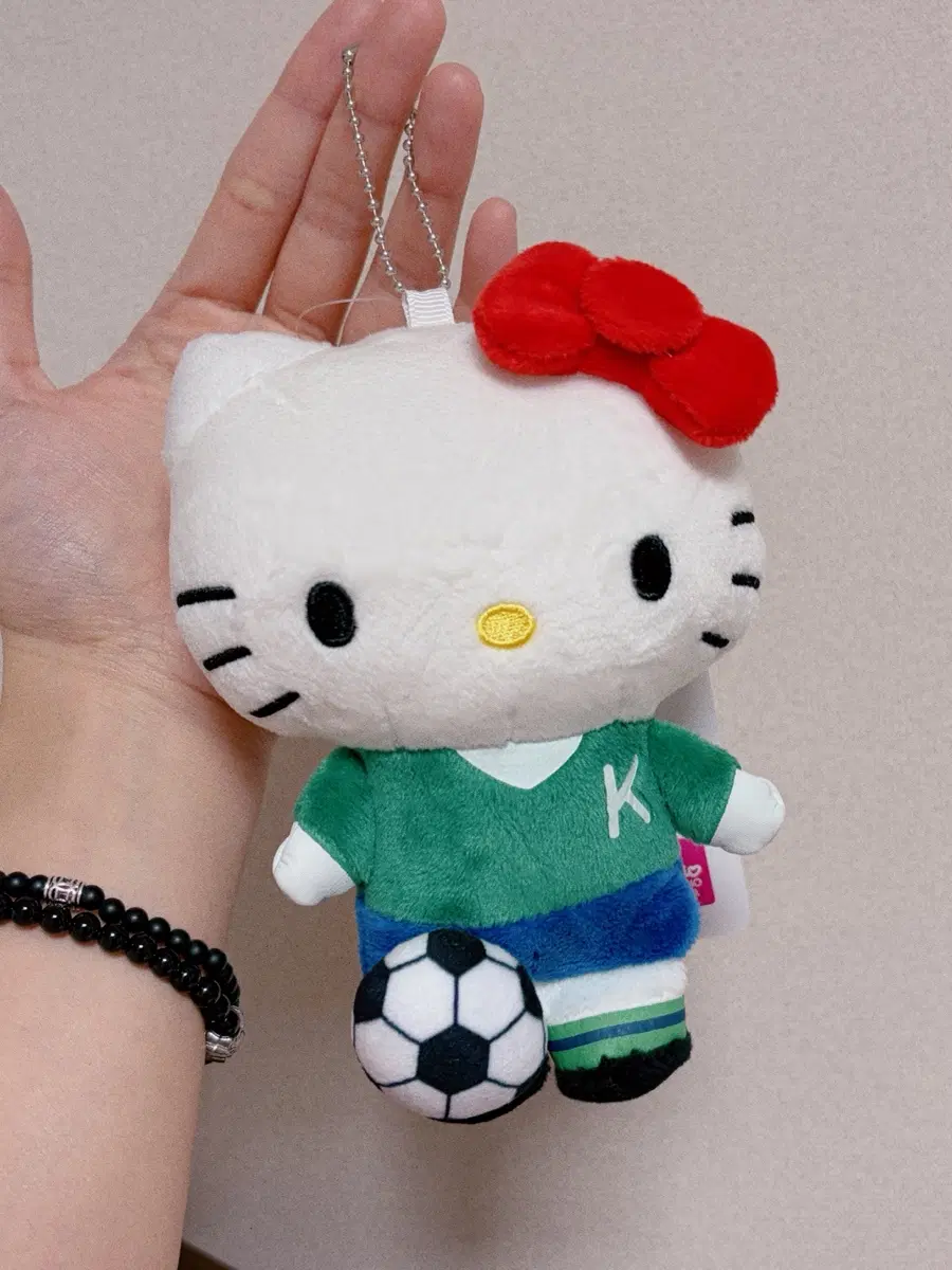 산리오 헬로키티 축구 마스코트 키링
