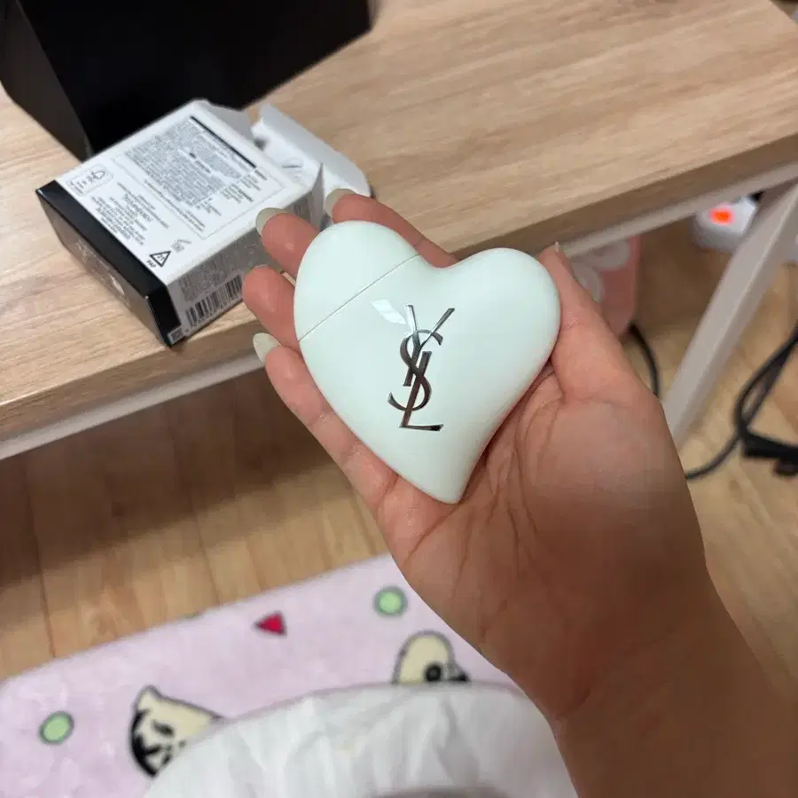 입생로랑 하트 핸드크림 새상품 50미리