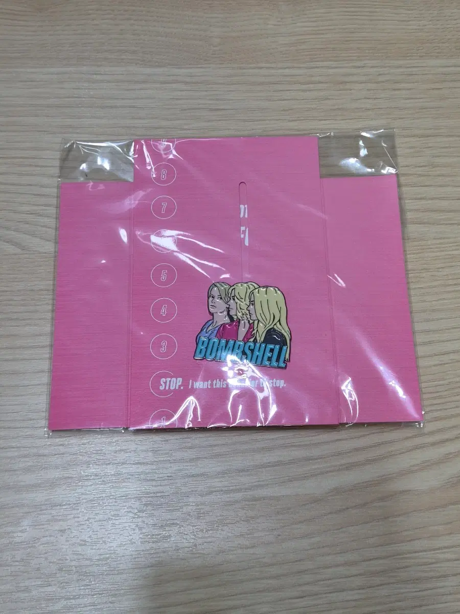 영화 밤쉘 뱃지