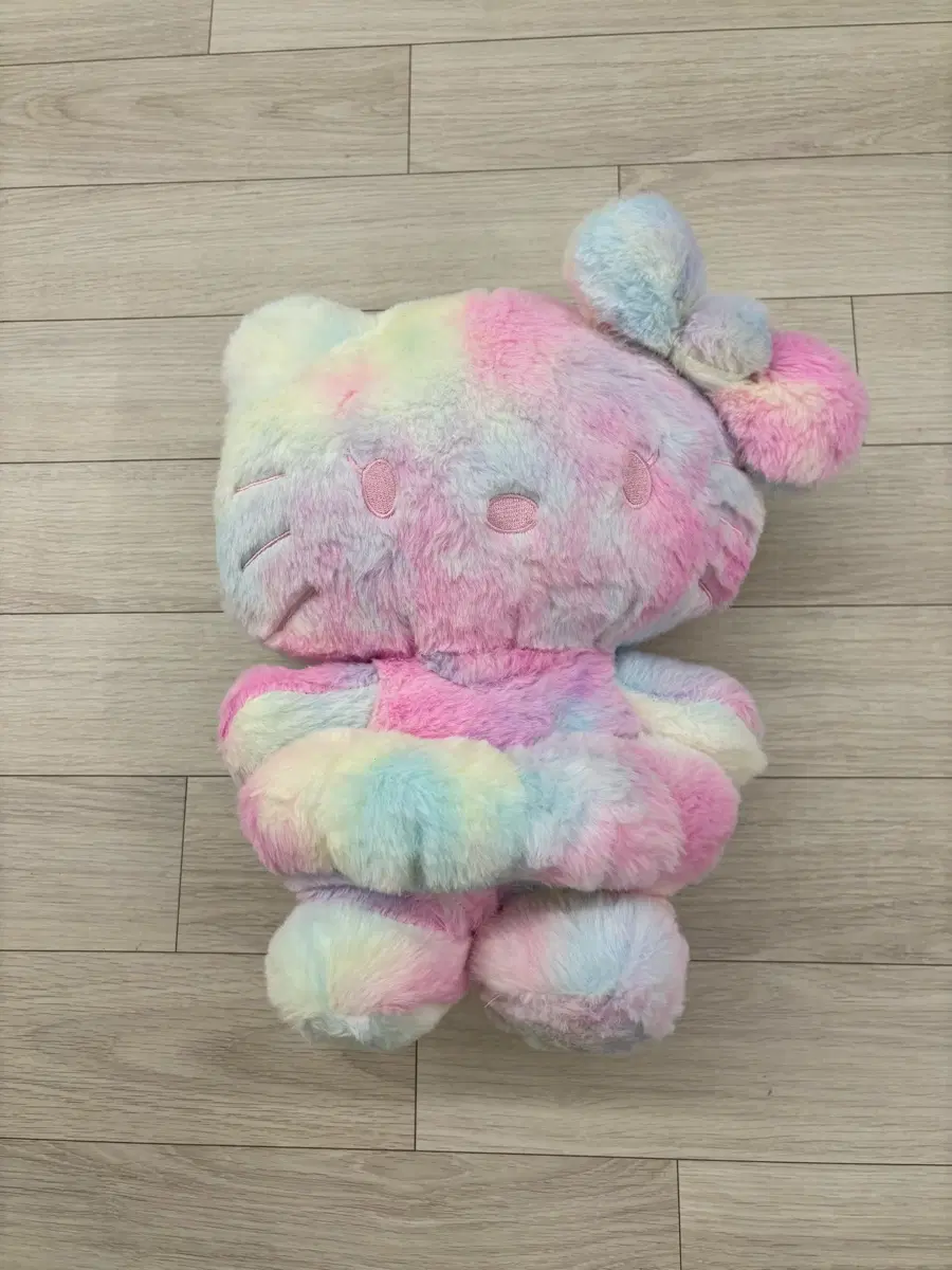 새상품 헬로키티 파스텔 레인보우 중대형 인형 38cm