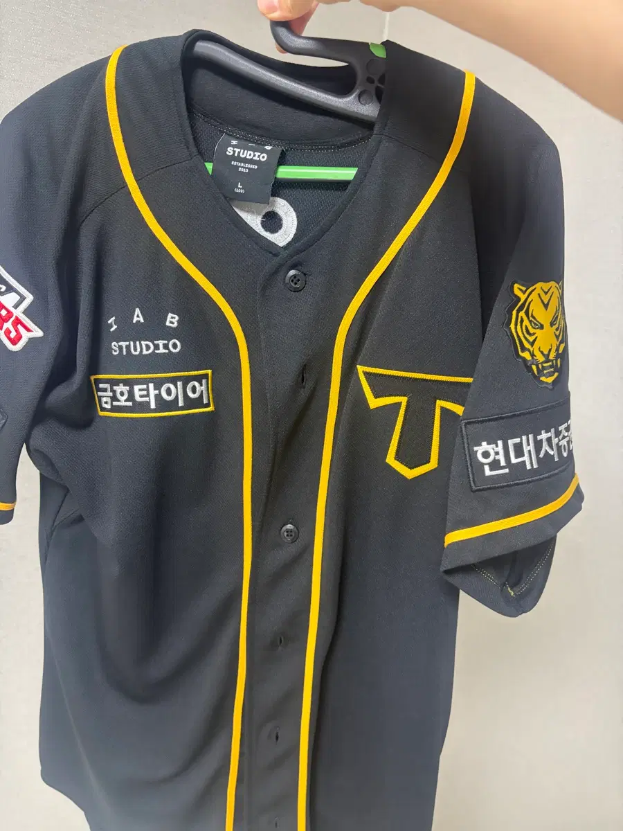 기아타이거즈 윤영철마킹 팝니다