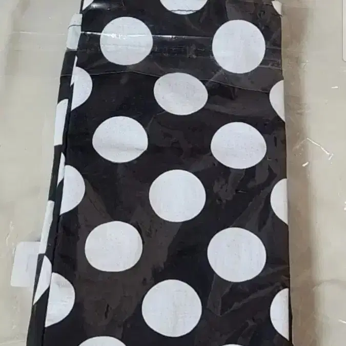 아미아칼바 Easy Bag (S)  Dot Black (새상품)