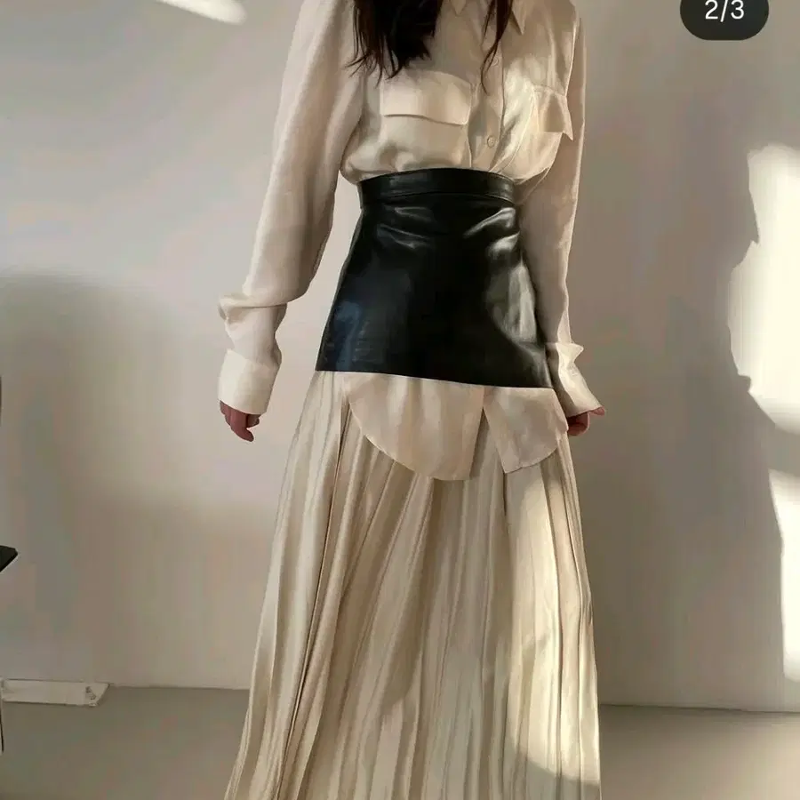 블로썸 링클 새틴 플리츠 스커트 아이보리 S