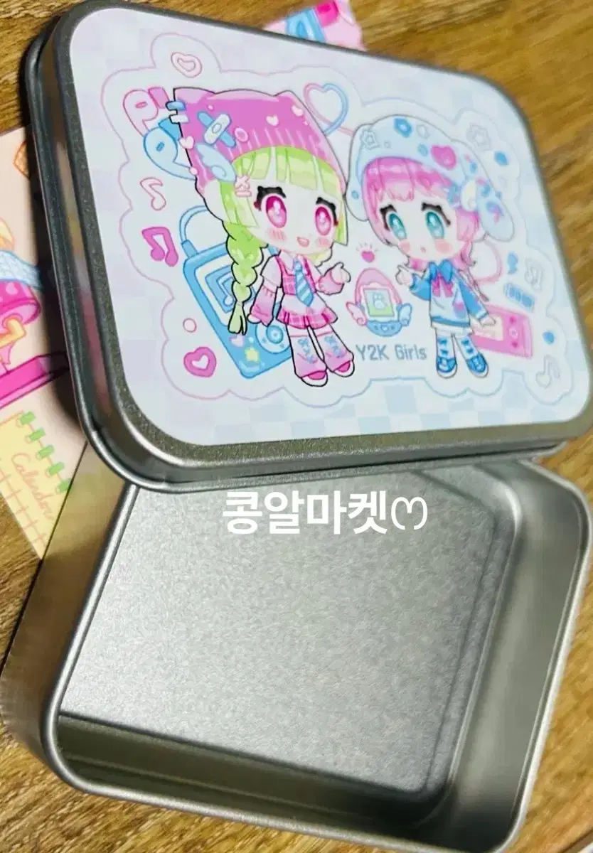 (수량1) 포용 Y2K 감성 소녀 틴케이스