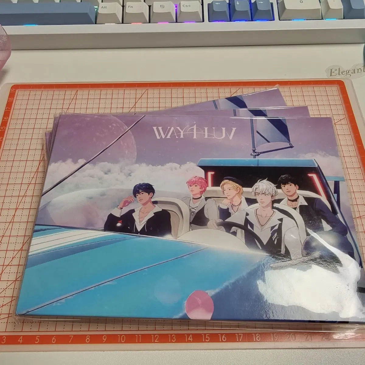 PLAVE W4L Postcard Book Postcard Set