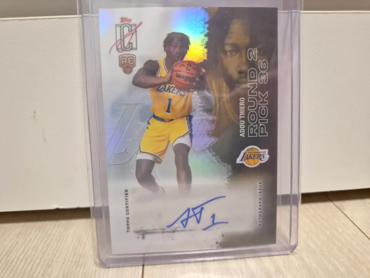 Topps 2025-26 시그니처 클래스 아두 티에로 루키 카드 #286 Auto 로스앤젤레스 레이커스