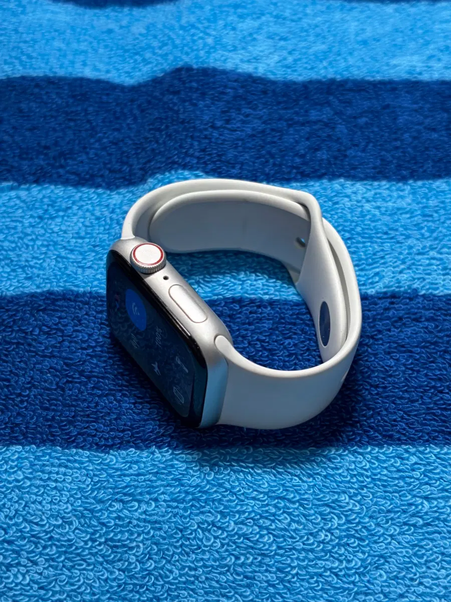 [풀박스] 애플워치 SE 2세대 40mm 실버 알루미늄 셀룰러(LTE)