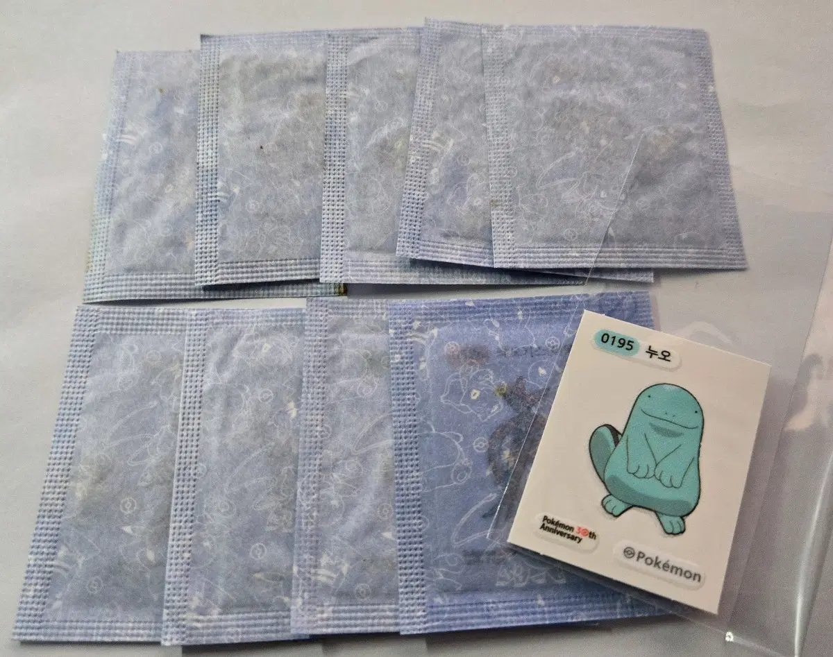 포켓몬 30주년 띠부씰 거다이맥스 팬텀, 그란돈, 테오키스, 노란 메가루카리오, 펄기아 등 10장 일괄