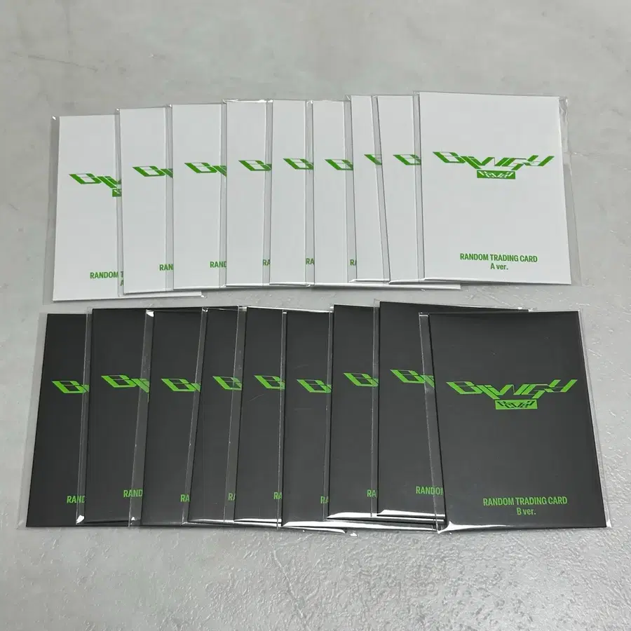 NCT127 팝업 랜덤 트레이딩 카드 A,B 각 9개씩