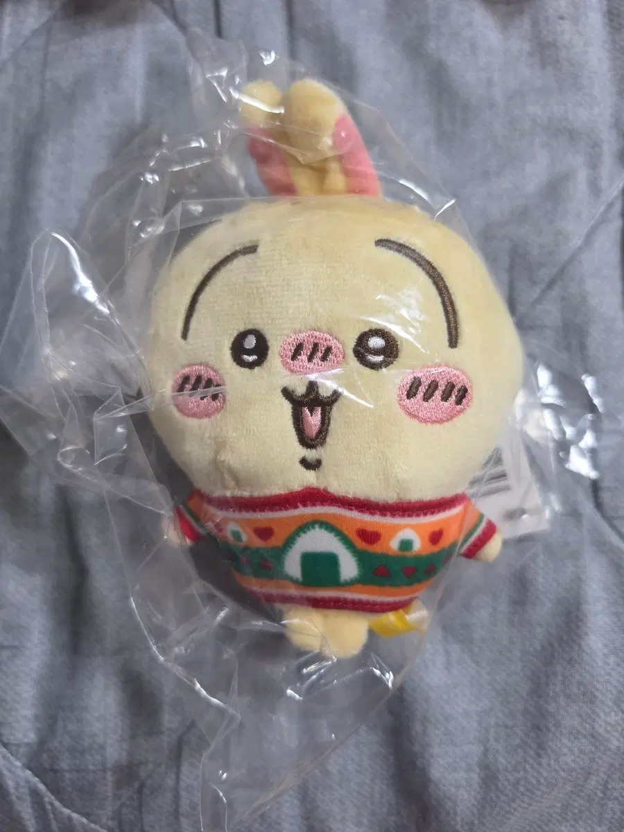 먼작귀 치이카와 크리스마스 쿠지 D상 우사기랑 E상 하치와레 교환구해요