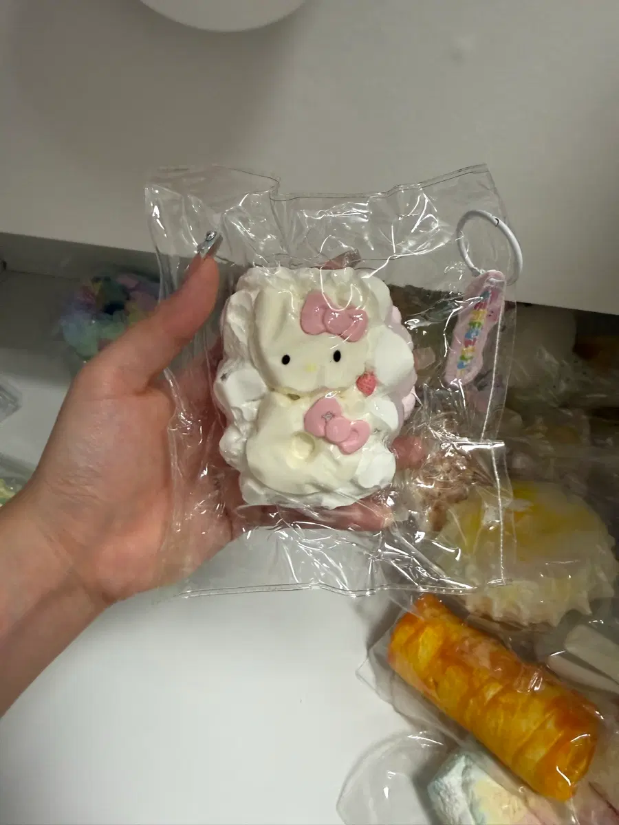 폼푸샵 키티 젤리 말랑이