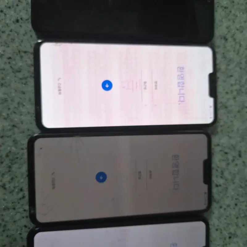 LG V50 핸드폰 하자상품 4대 판매합니다.