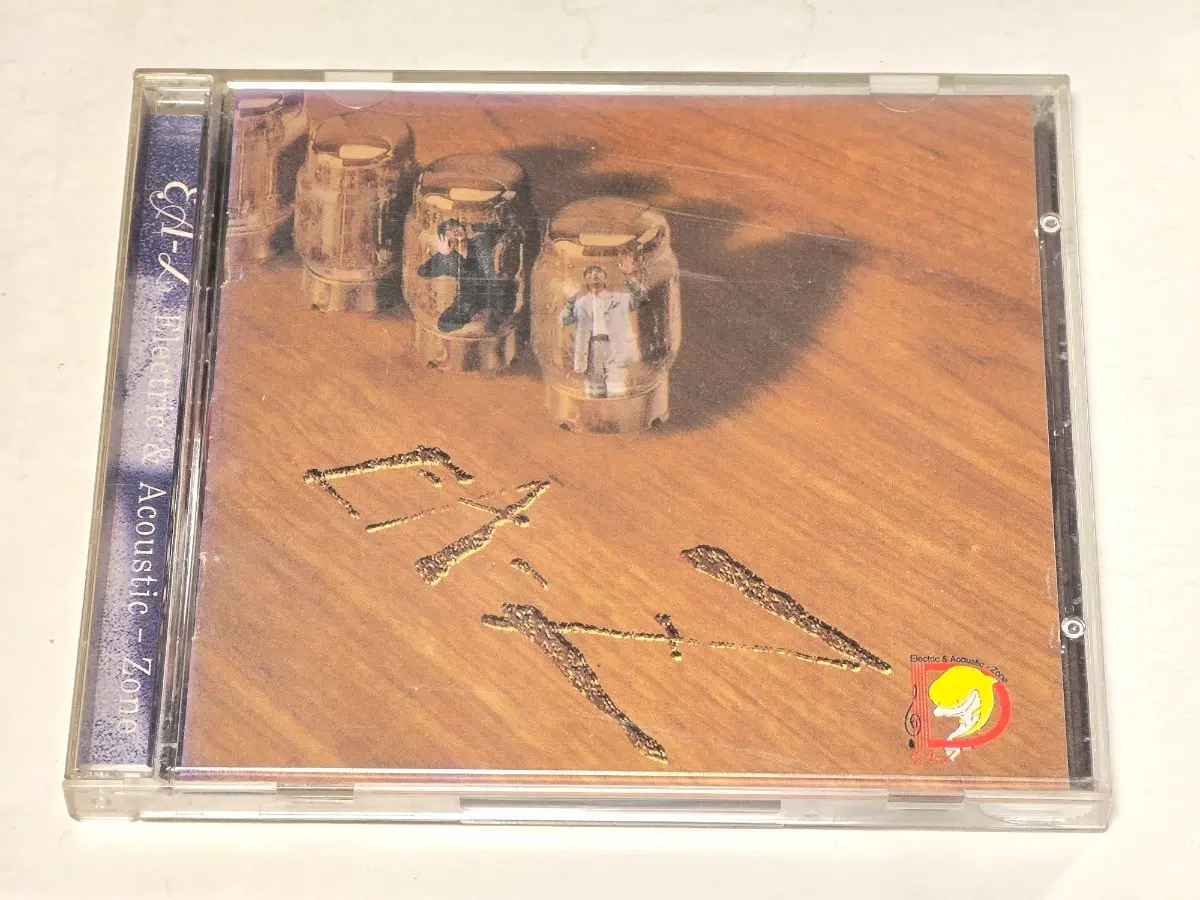 EA-Z (이에이-지) 1집 CD (Electric & Acoustic - Zone)