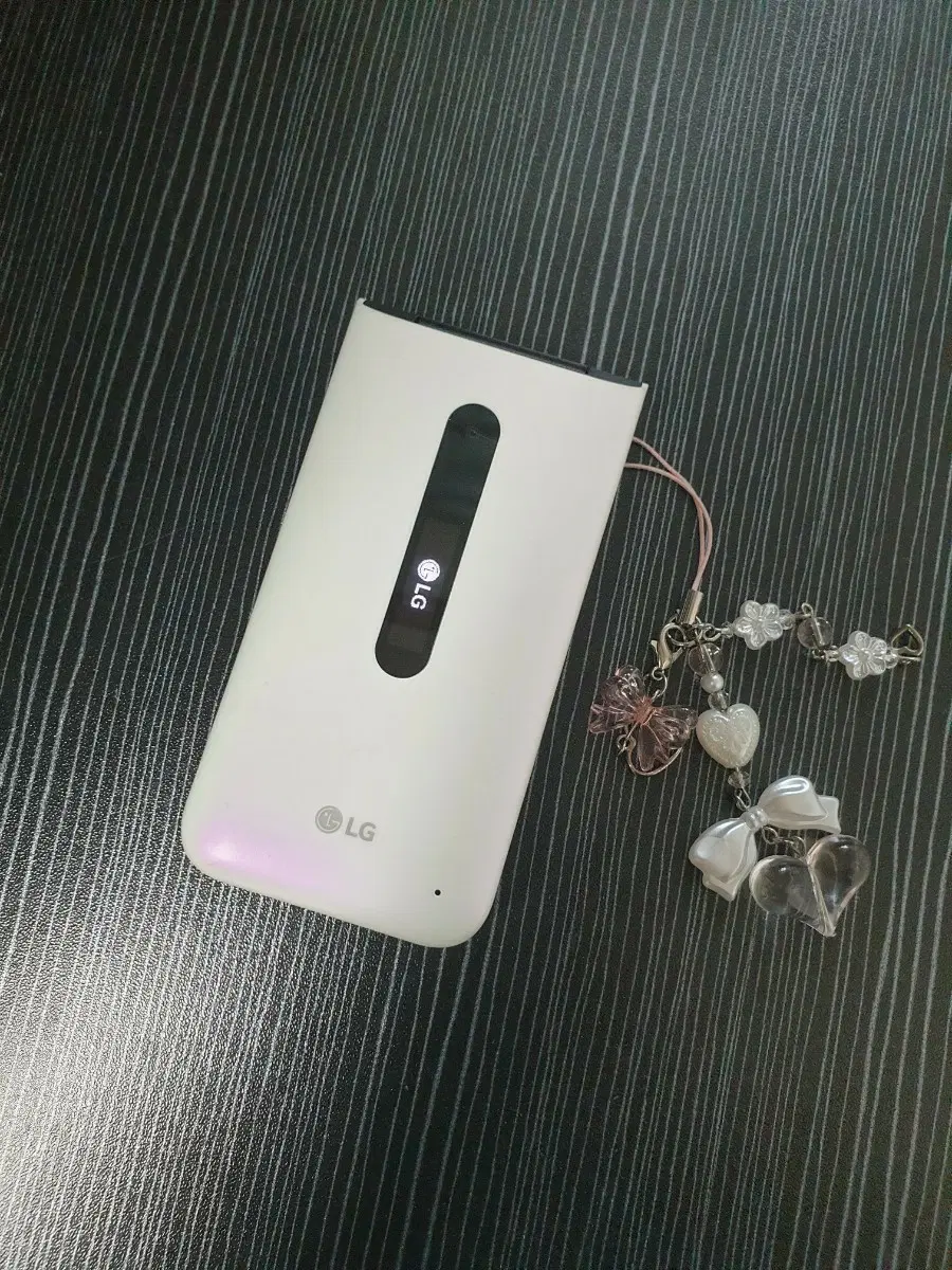 [SK용출시/통신3사및 SK와 KT용 3G 요금제에 가입된 유심사용] 엘지폴더2  LG폴더2  LM-Y120S 폴더폰 효도폰 학생폰