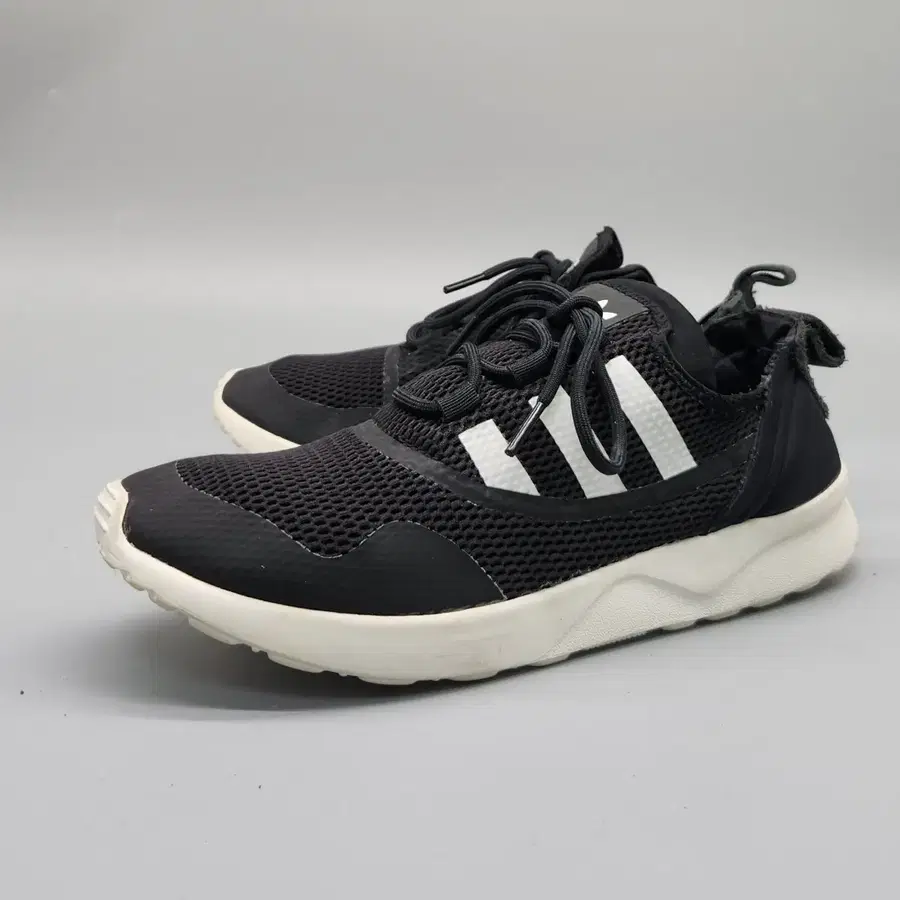 mm 아디다스 ZX 플럭스 운동화250