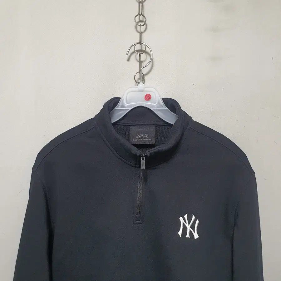 1558) MLB 여성 반집업 맨투맨 XS