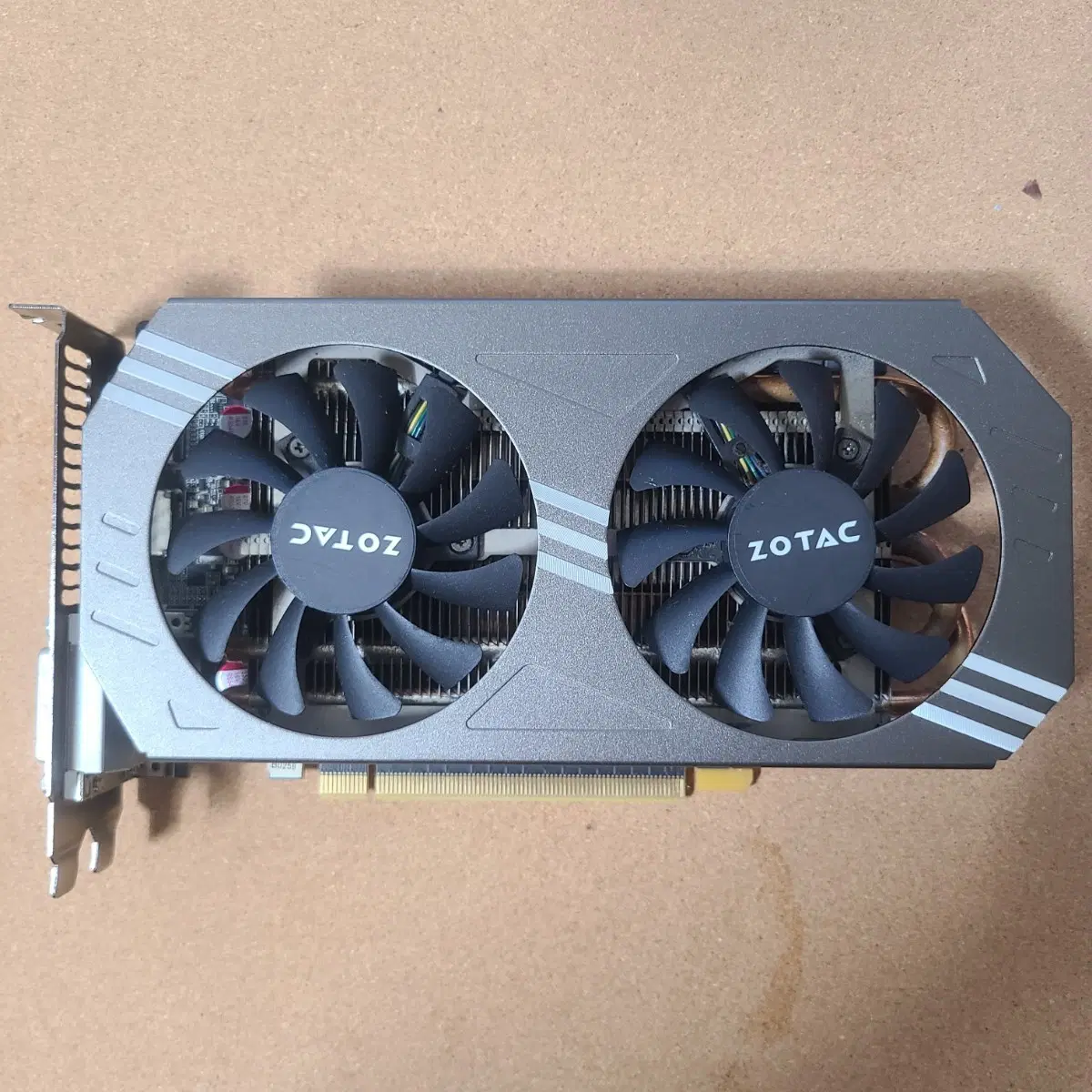 조텍 GTX 970 4GB 그래픽카드