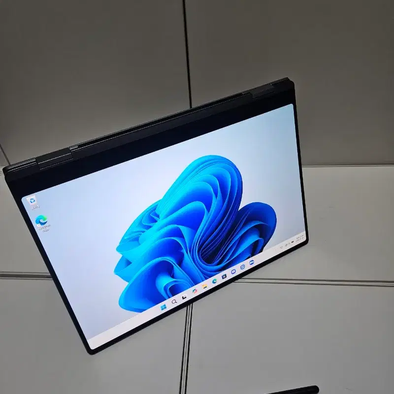 삼성 갤럭시북5 프로360 NT960QHA 2in1 화면터치/펜 16인치 U5/램16/SSD512GB