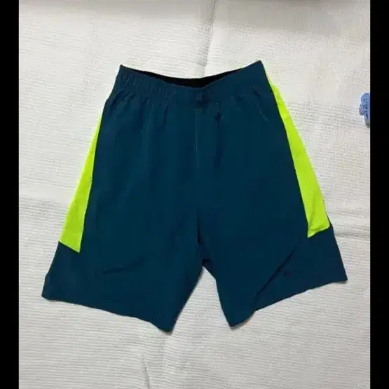 나이키 드라이핏 기능성 우븐 트레이닝 반바지 M
