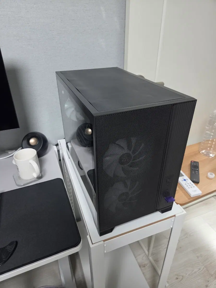 고사양 게이밍 컴퓨터 팝니다 본체 9800x3d 5070ti