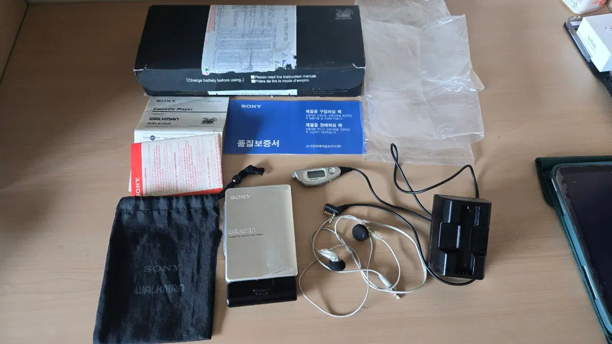 (네고)소니 워크맨 WM-EX900 정상작동 풀박