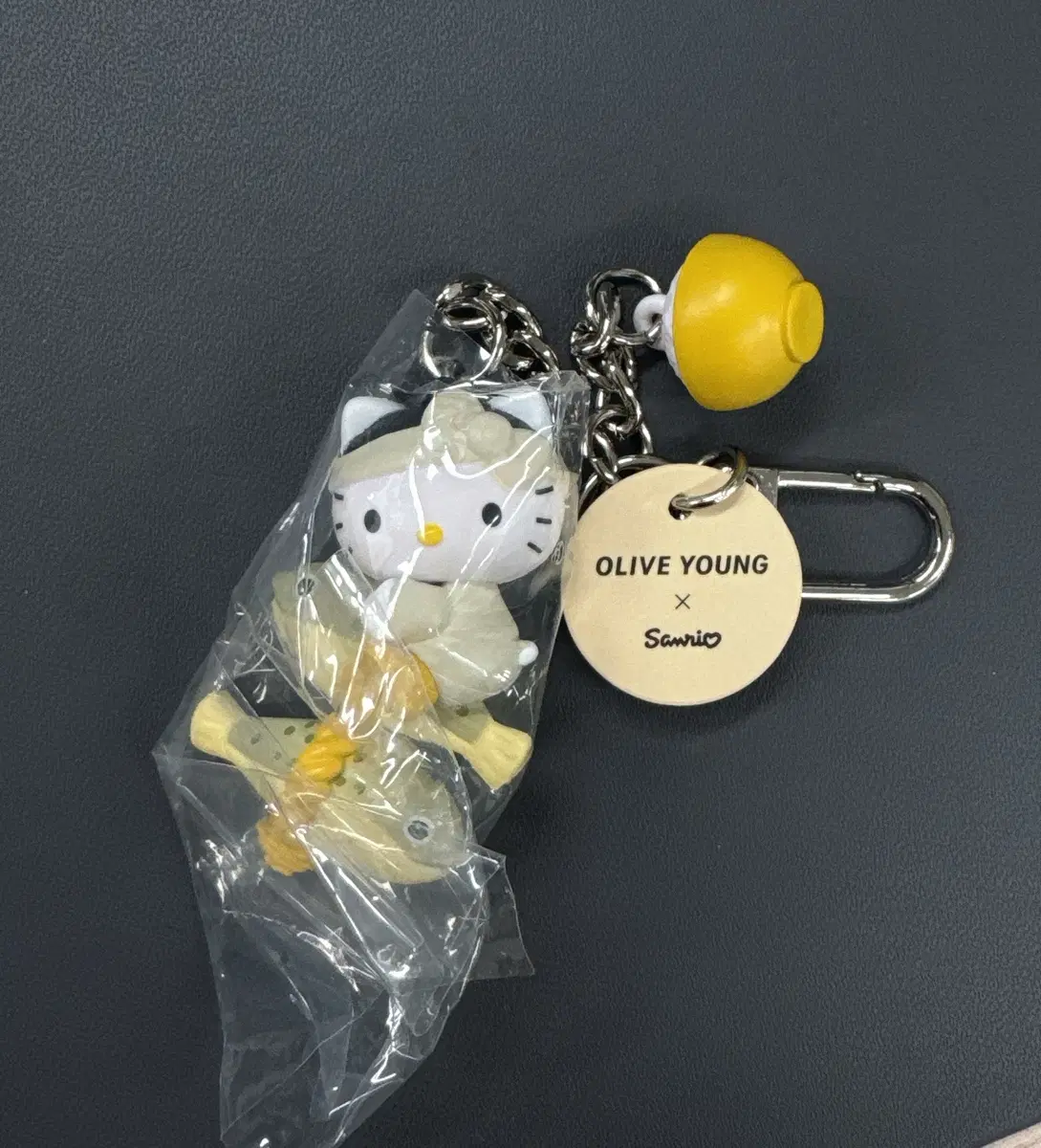 올리브영 지역키링 키티 영광굴비