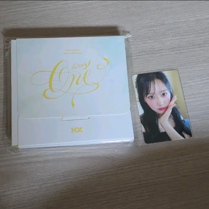 김지원 팬미팅 MD 손수건 판매