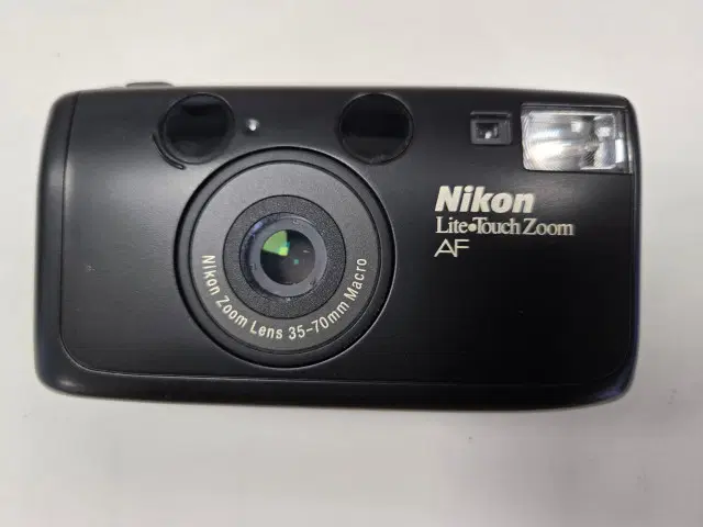 니콘 LiteTouch Zoom AF 컴팩트 필름카메라