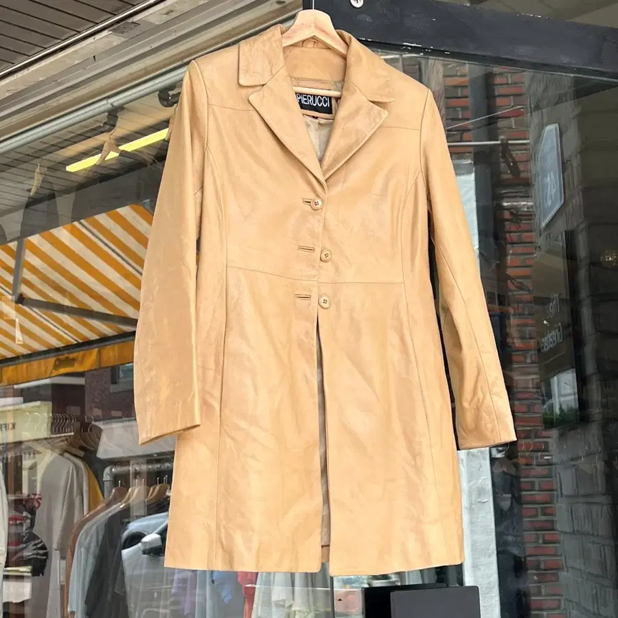 PIERUCCI 빈티지 카멜 브라운 천연가죽 롱 레더 코트