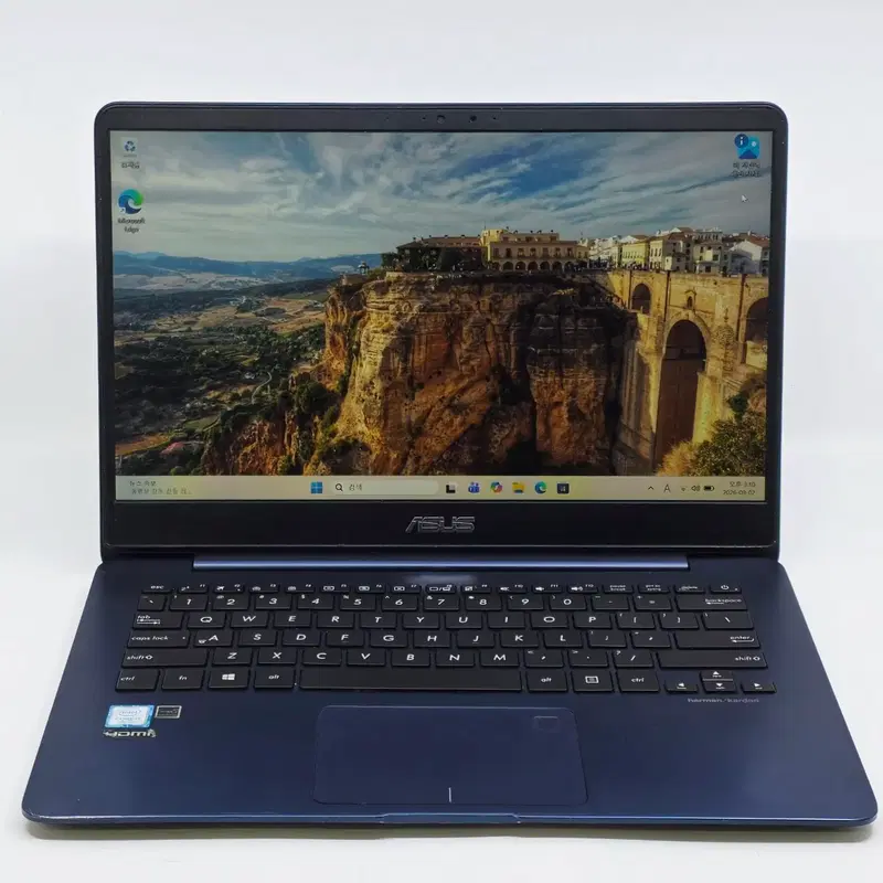 ASUS 젠북 UX430UA-DB71-BL i7 7세대 8GB SSD 256GB 14인치 초경량 노트북
