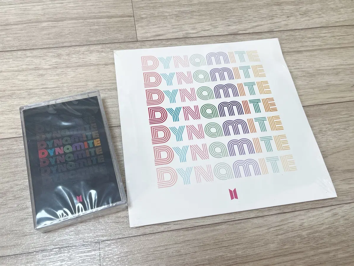 [미개봉] bts 다이너마이트 LP + 카세트테이프 앨범 세트