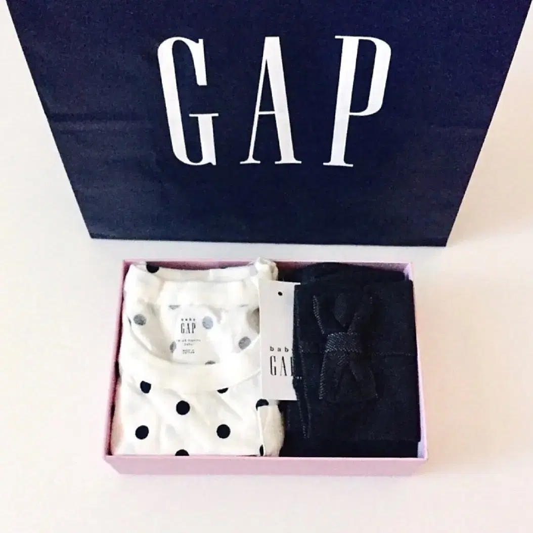 GAP 정품 깔끔한 상,하 2piece