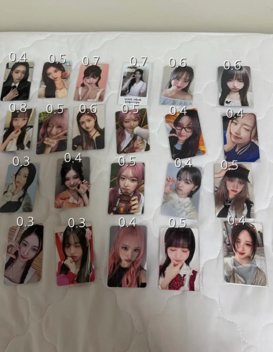 아이브 포카 판매합니다 ! ( 공굿덤 )