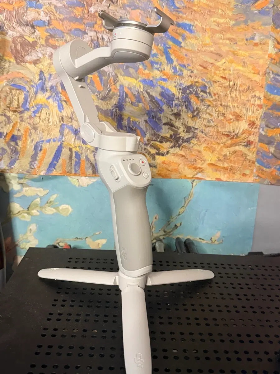 DJI 오즈모 모바일 4 짐벌 화이트 무료배송