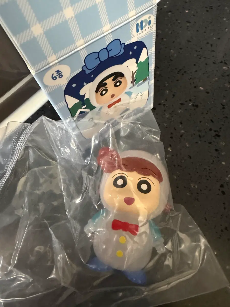 짱구 눈사람 피규어