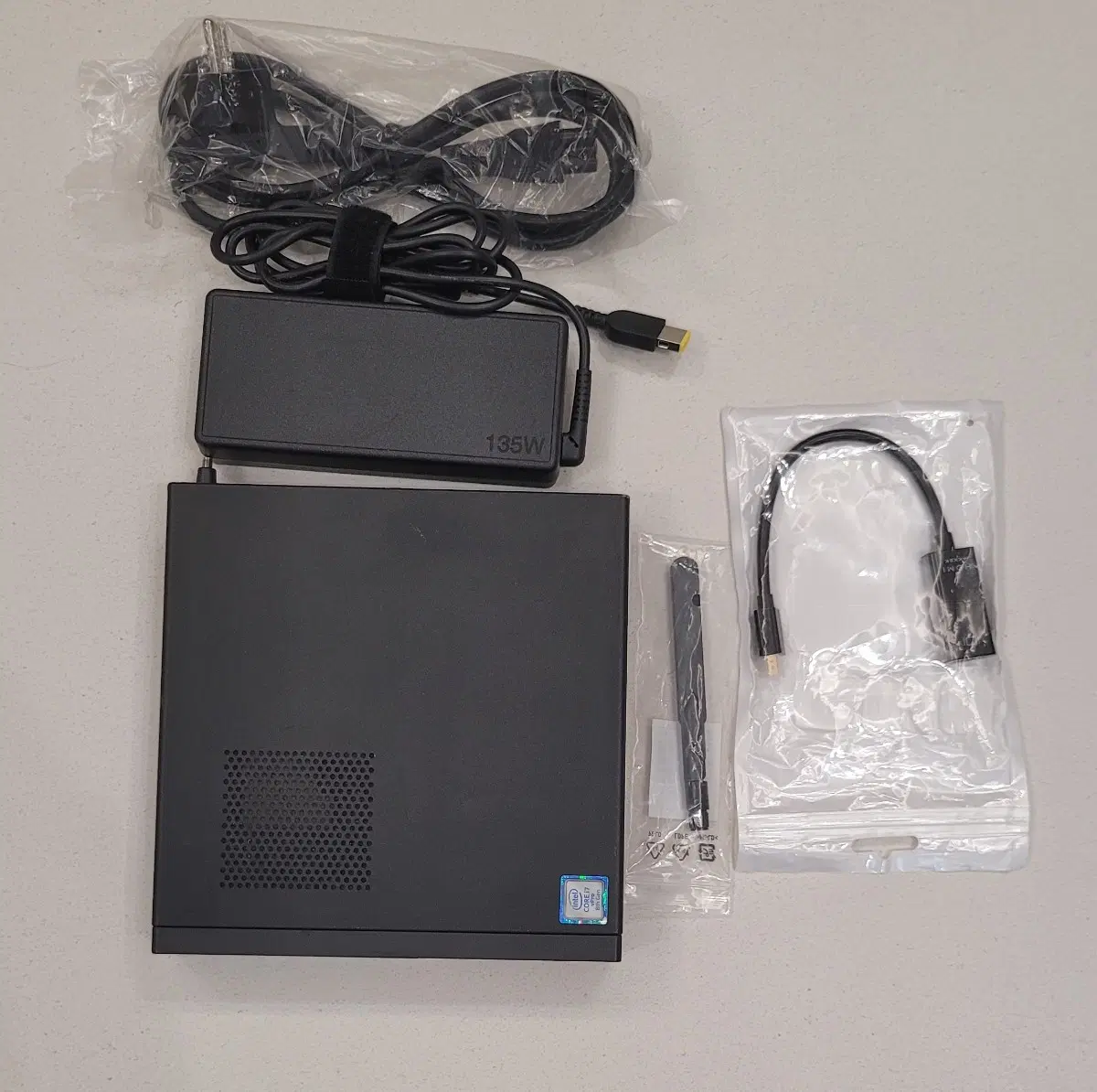 Lenovo ThinkStation P330 tiny