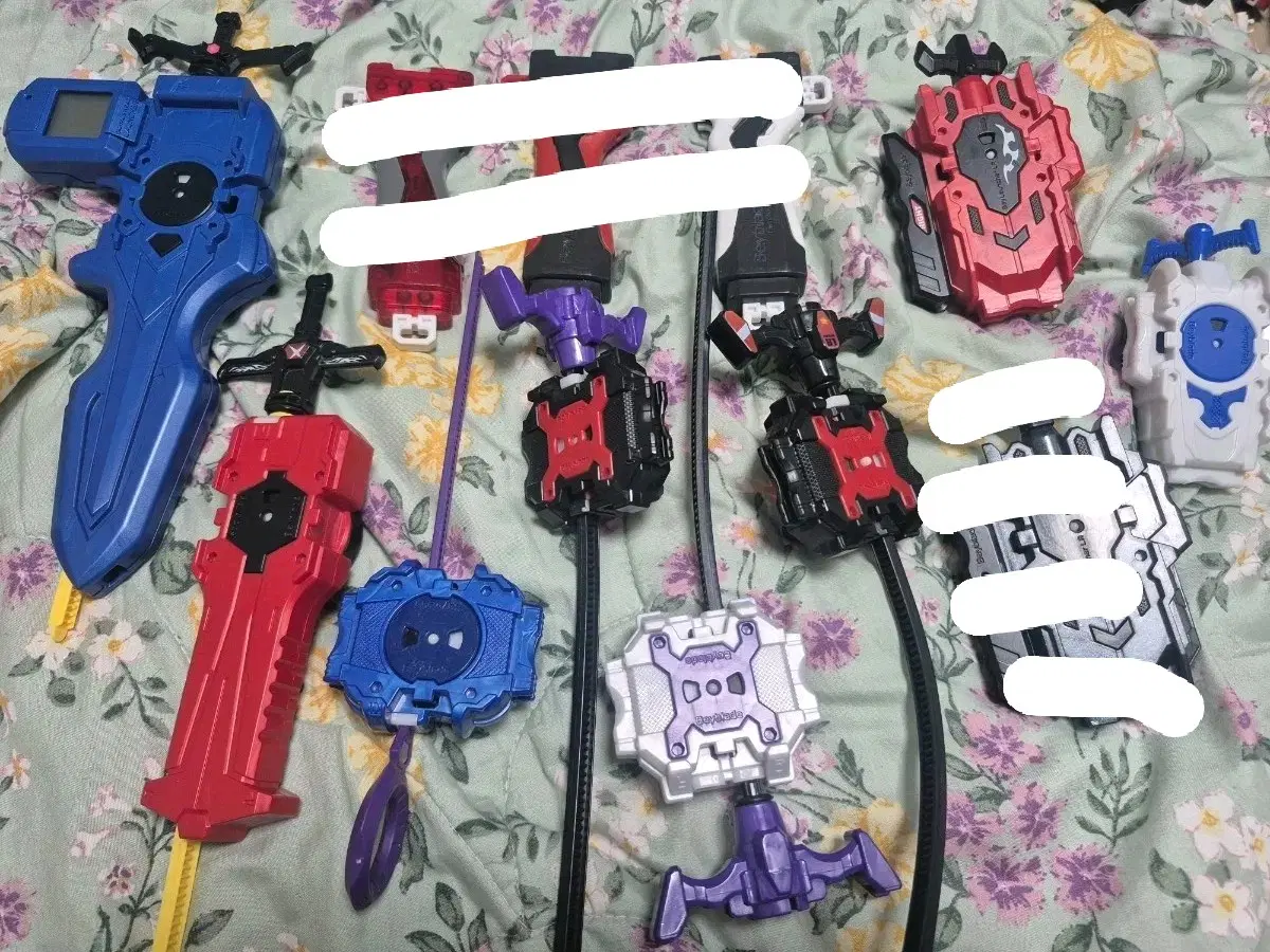 베이블레이드 런처 팝니당. (개별 구매 가능)(설명을 읽고 구매 해주세요.)