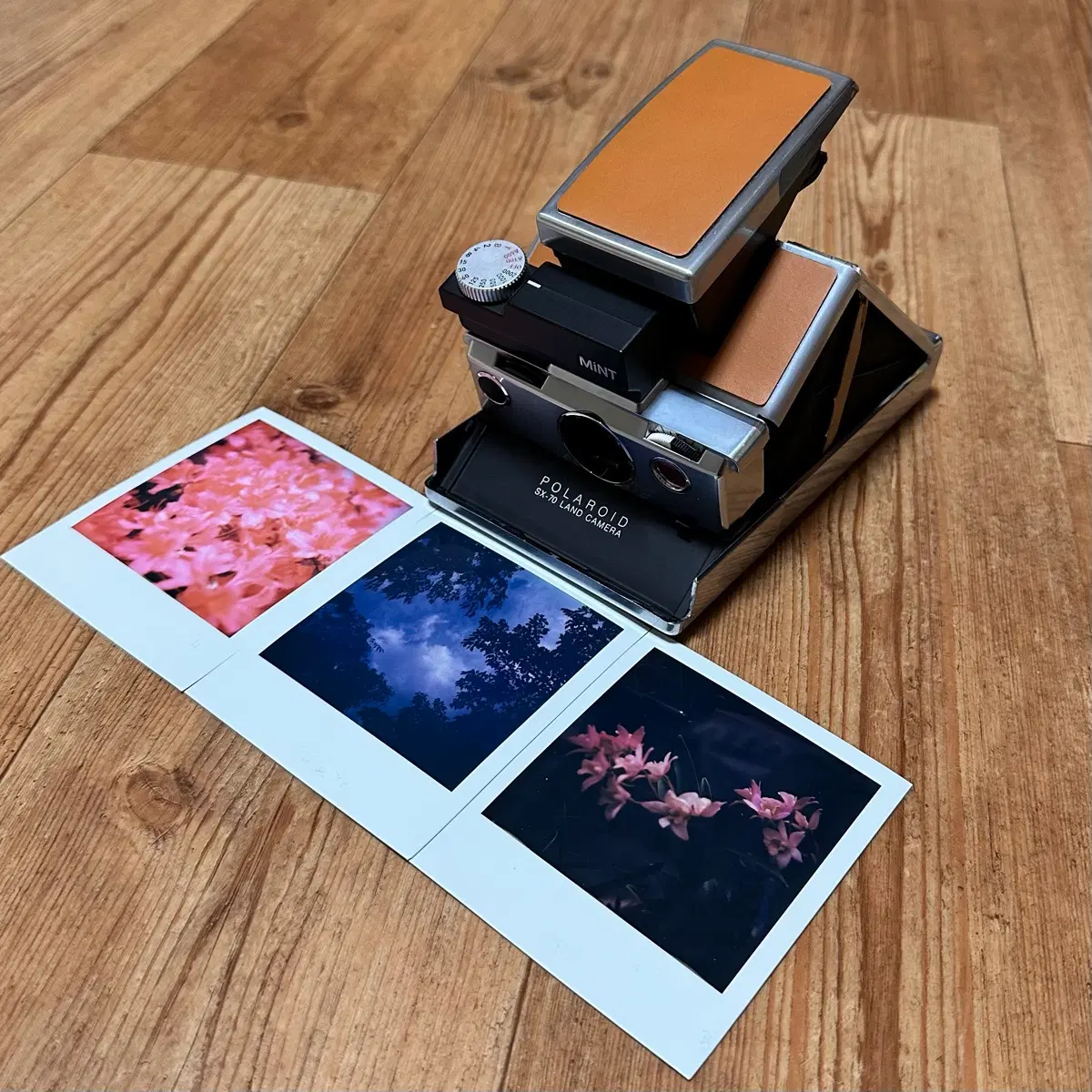 폴라로이드 필름 카메라 Polaroid SX-70 MiNT SLR670