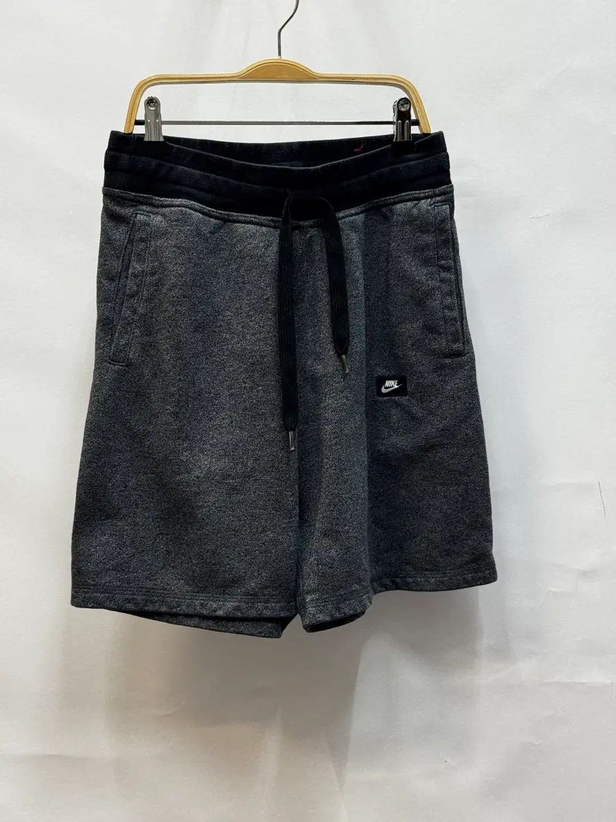 나이키 쭈리 스웻 반바지 S 그레이 NIKE 트레이닝 하프팬츠 운동복 스포츠 캐주얼